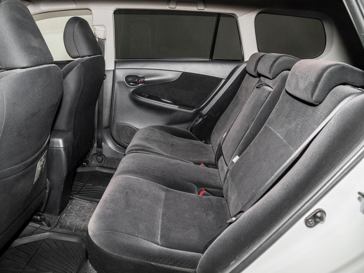 Toyota Corolla 2010 - фото автомобиля