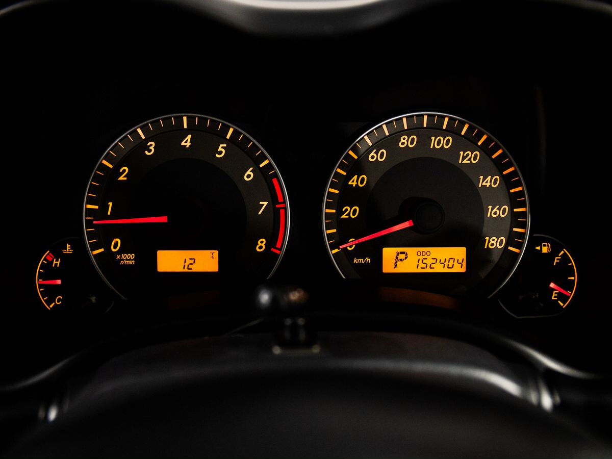 Toyota Corolla 2010 - фото автомобиля