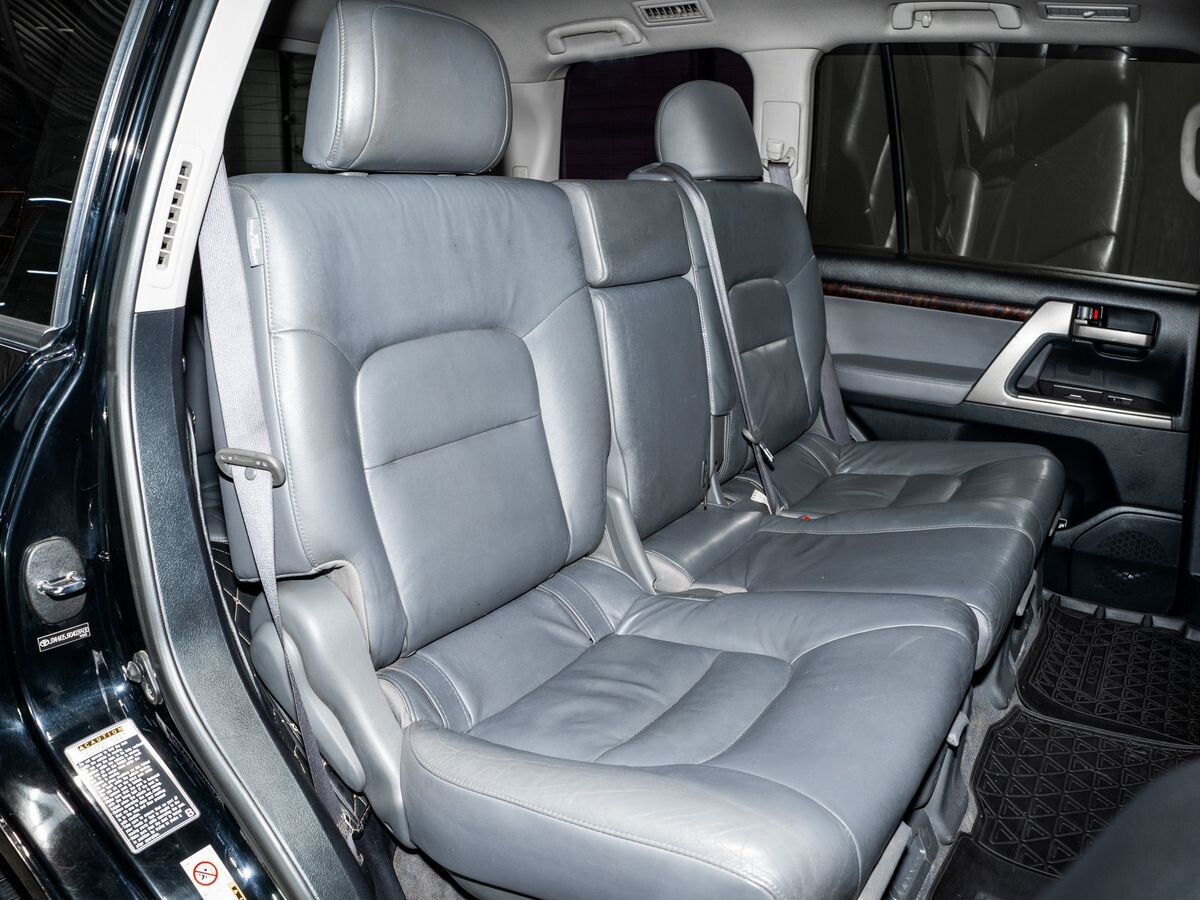 Toyota Land Cruiser 2009 - фото автомобиля