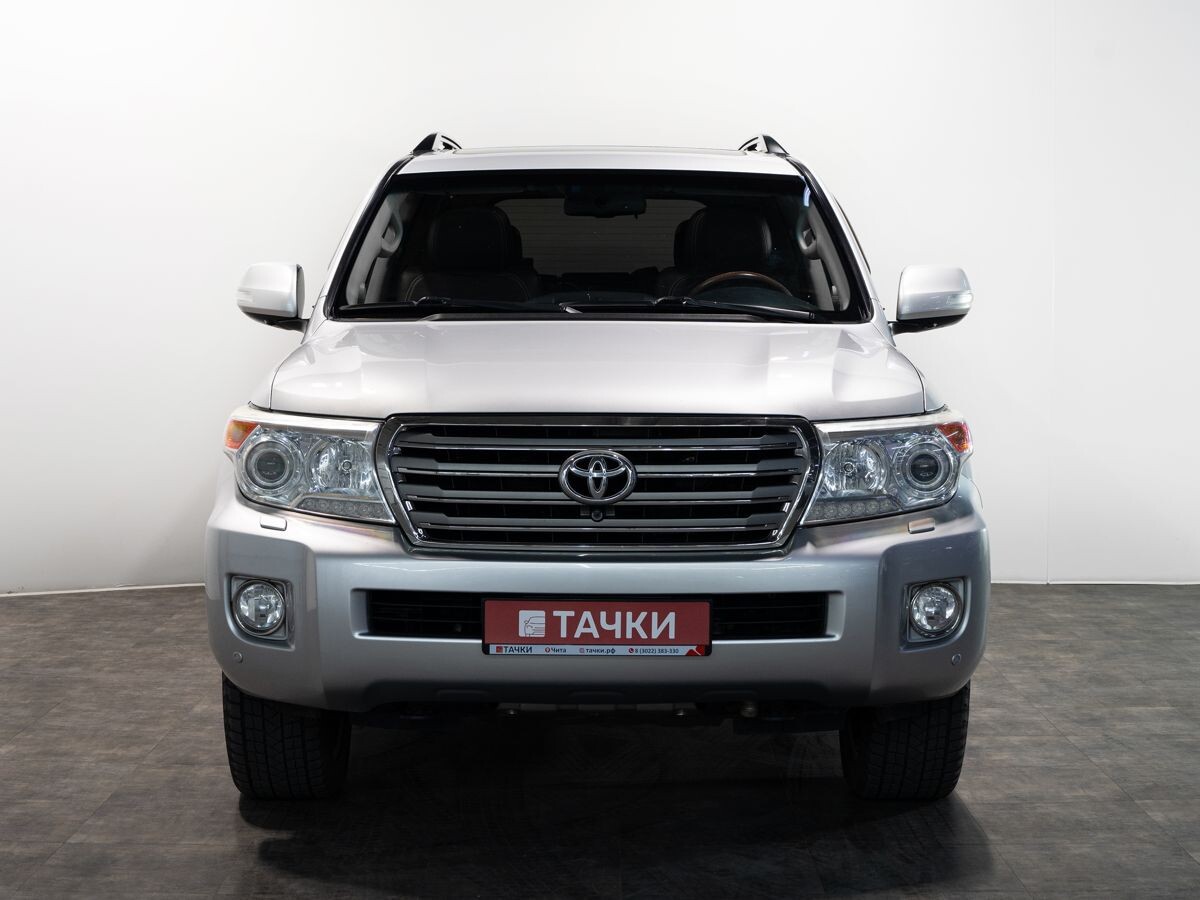 Toyota Land Cruiser 2013 - фото автомобиля