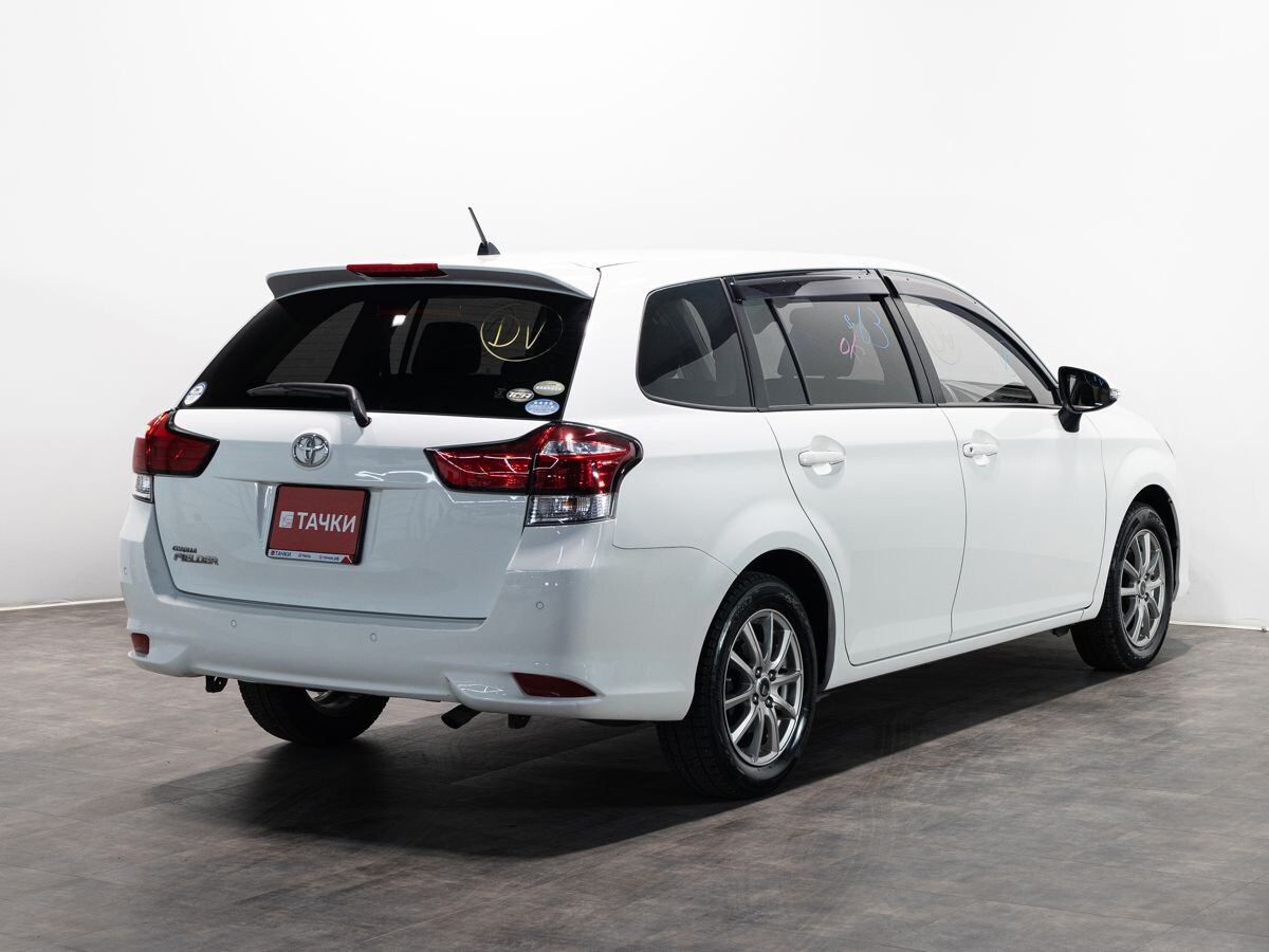 Toyota Corolla 2018 - фото автомобиля