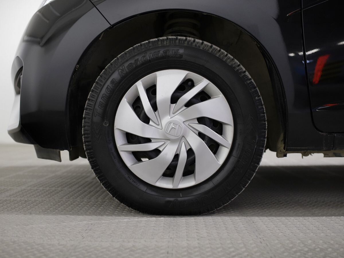 Honda Fit 2017 - фото автомобиля