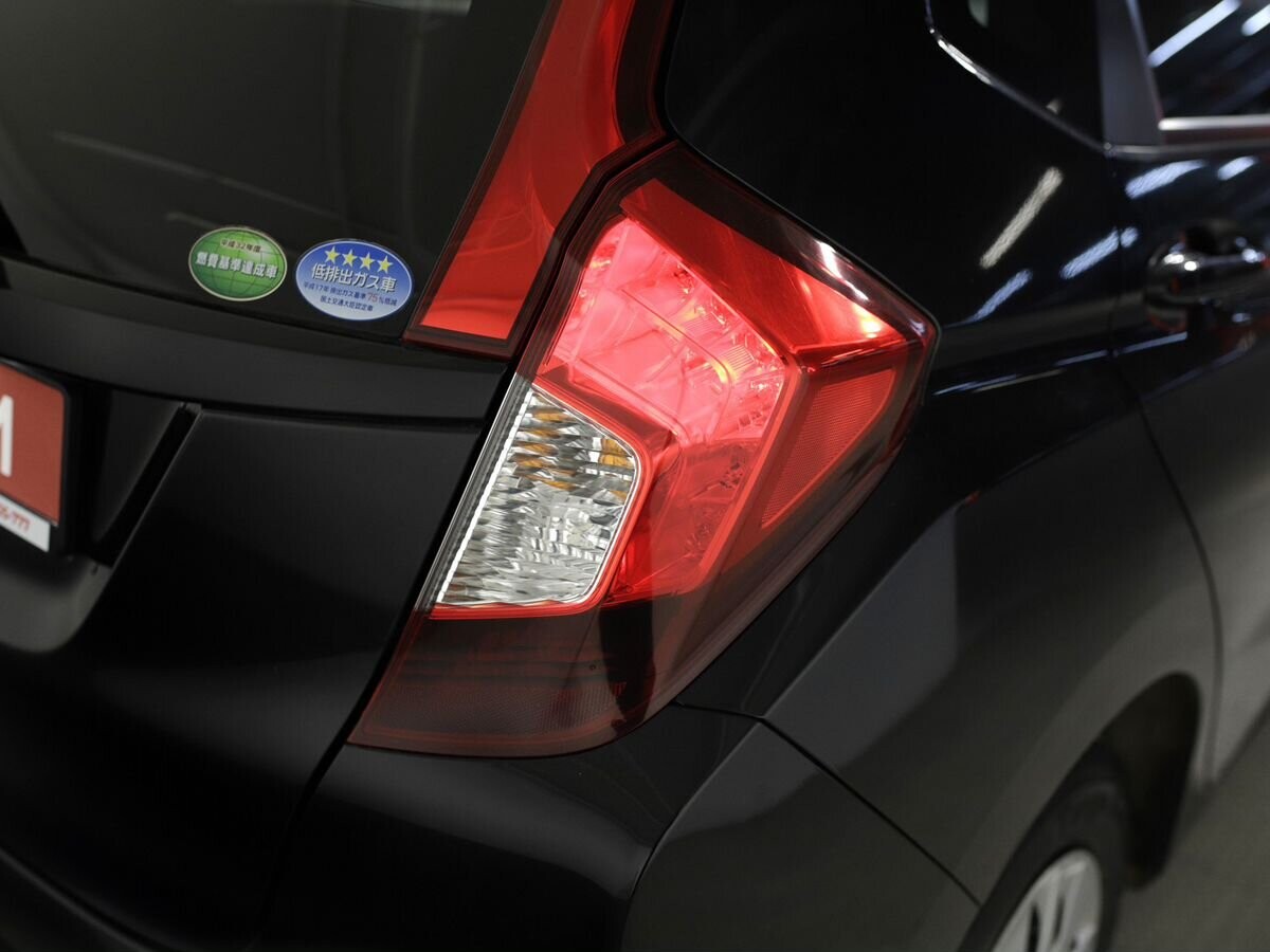 Honda Fit 2017 - фото автомобиля