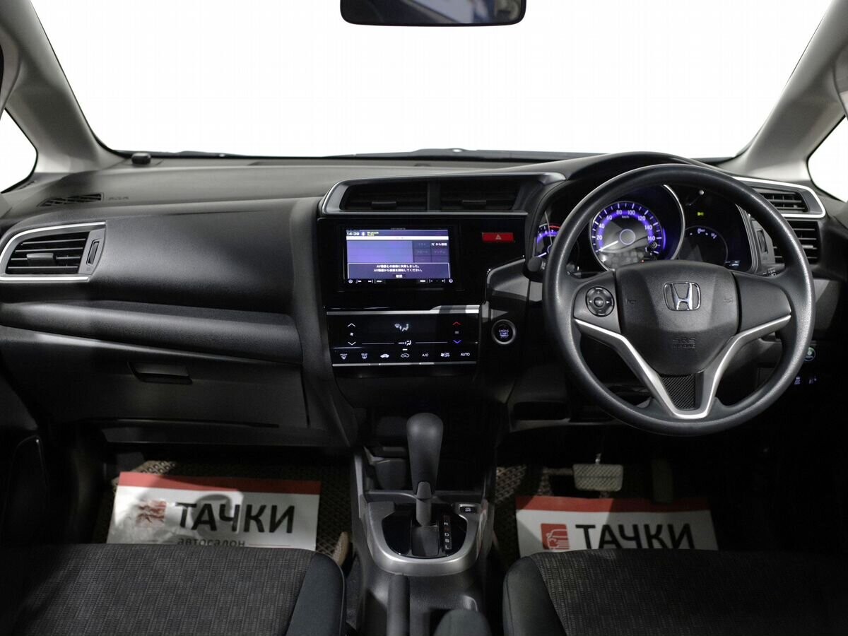 Honda Fit 2017 - фото автомобиля