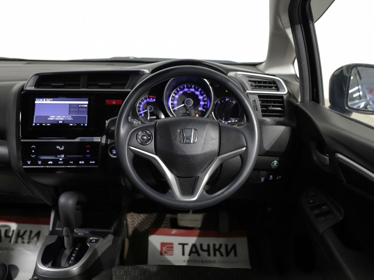 Honda Fit 2017 - фото автомобиля