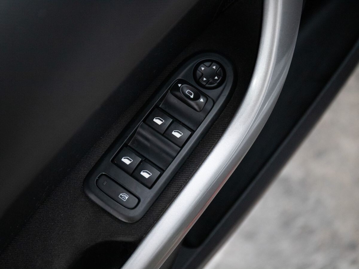 Peugeot 408 2014 - фото автомобиля