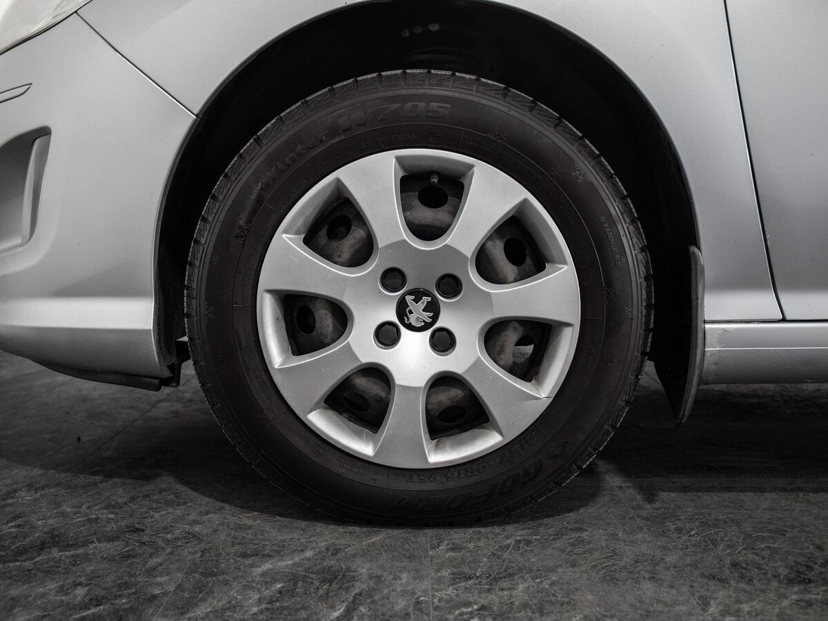 Peugeot 408 2014 - фото автомобиля