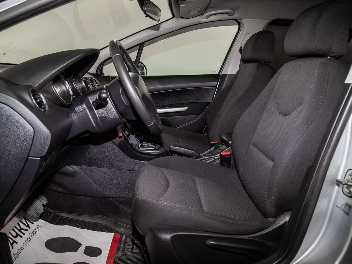 Peugeot 408 2014 - фото автомобиля