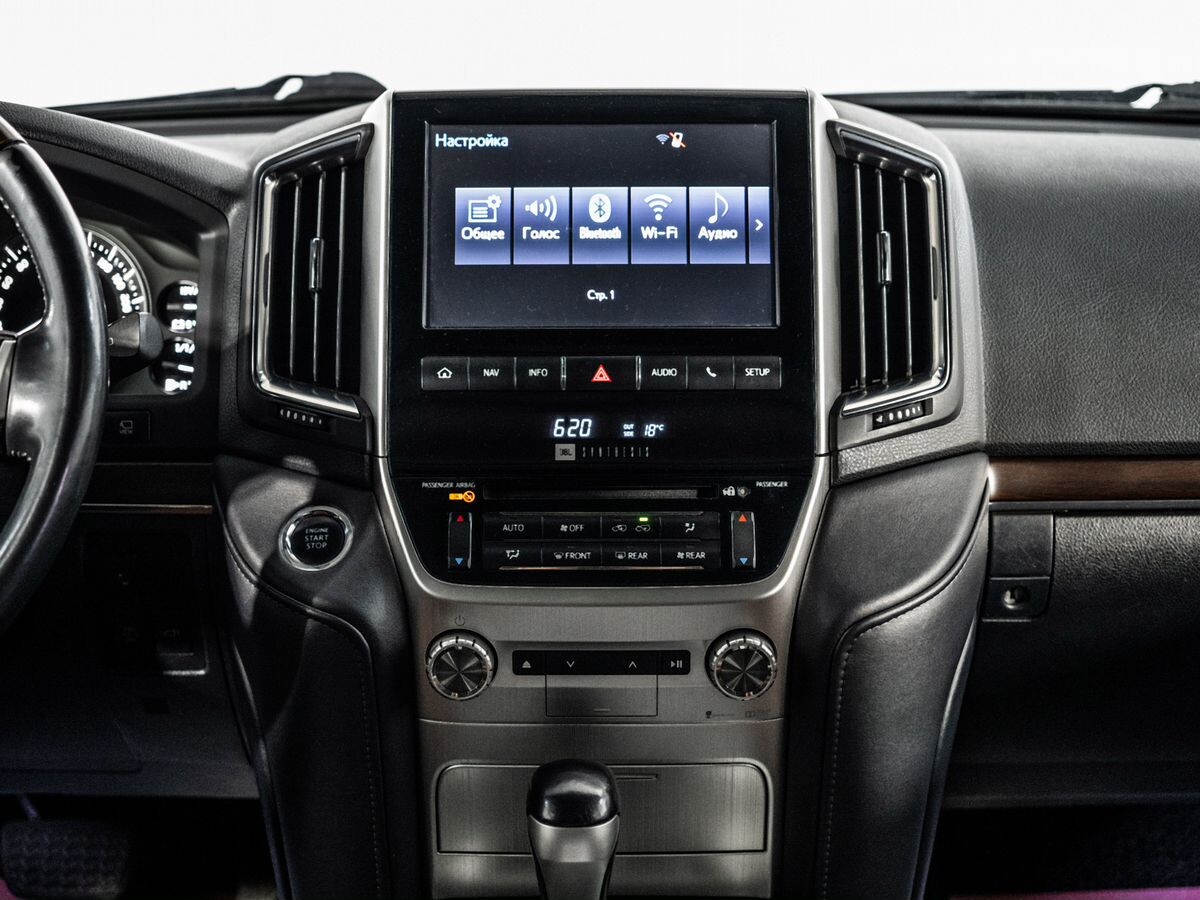 Toyota Land Cruiser 2016 - фото автомобиля