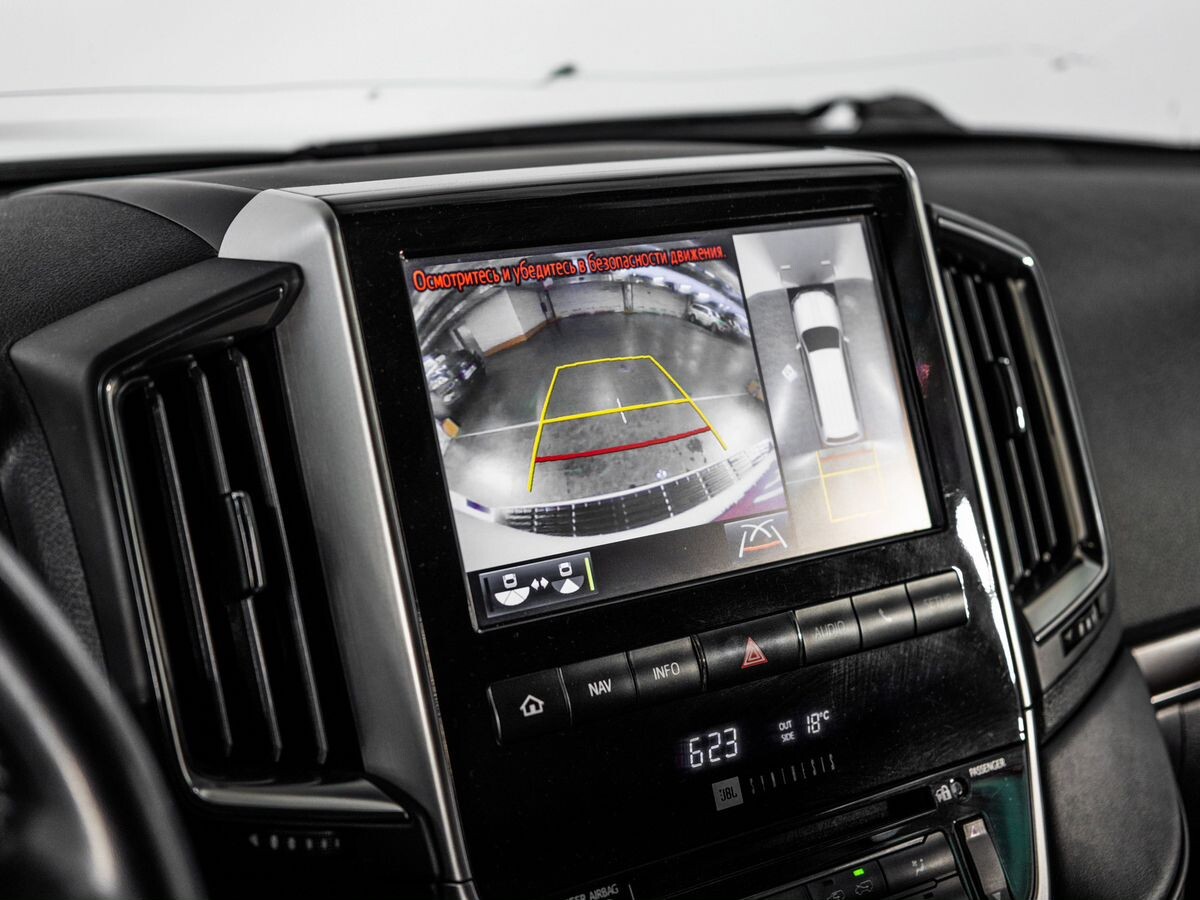 Toyota Land Cruiser 2016 - фото автомобиля