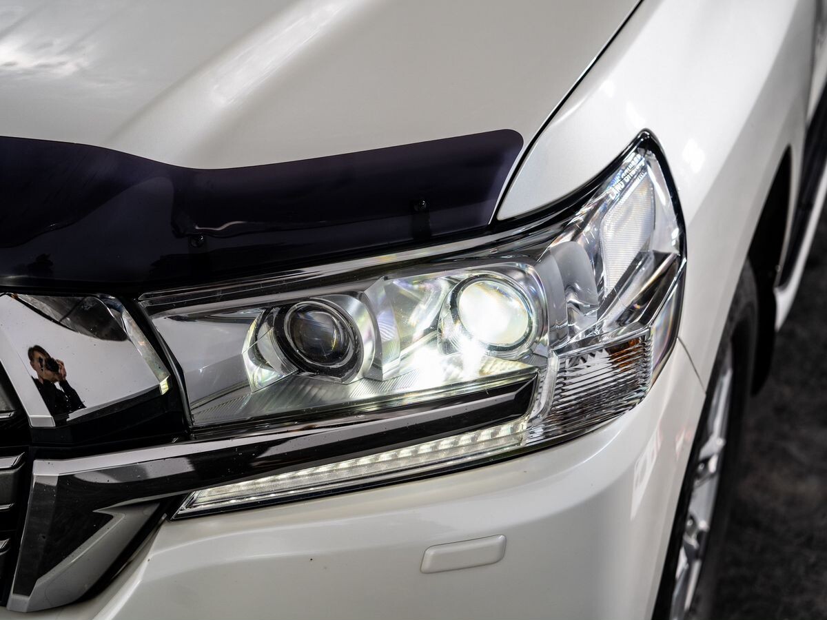 Toyota Land Cruiser 2016 - фото автомобиля