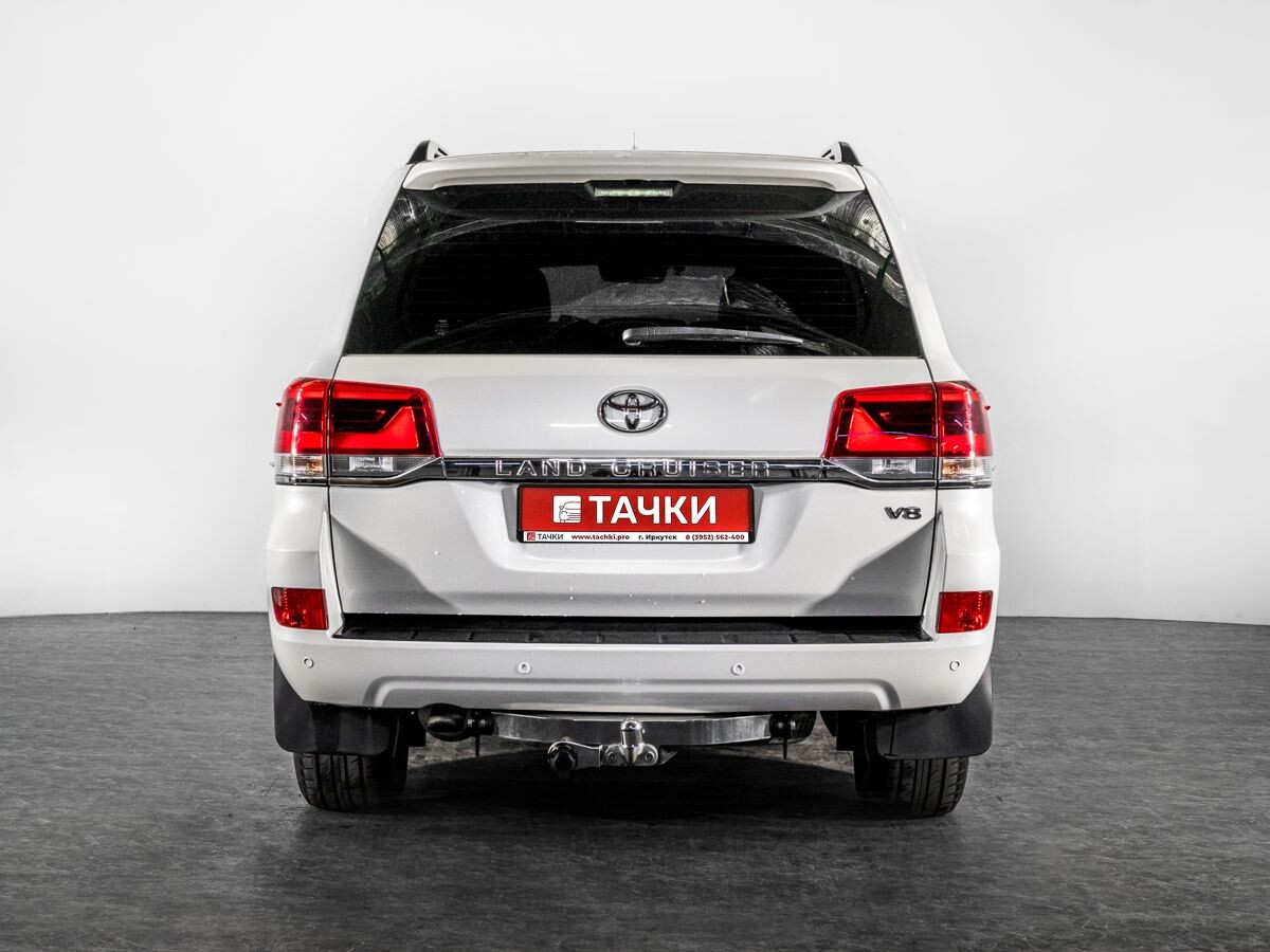 Toyota Land Cruiser 2016 - фото автомобиля