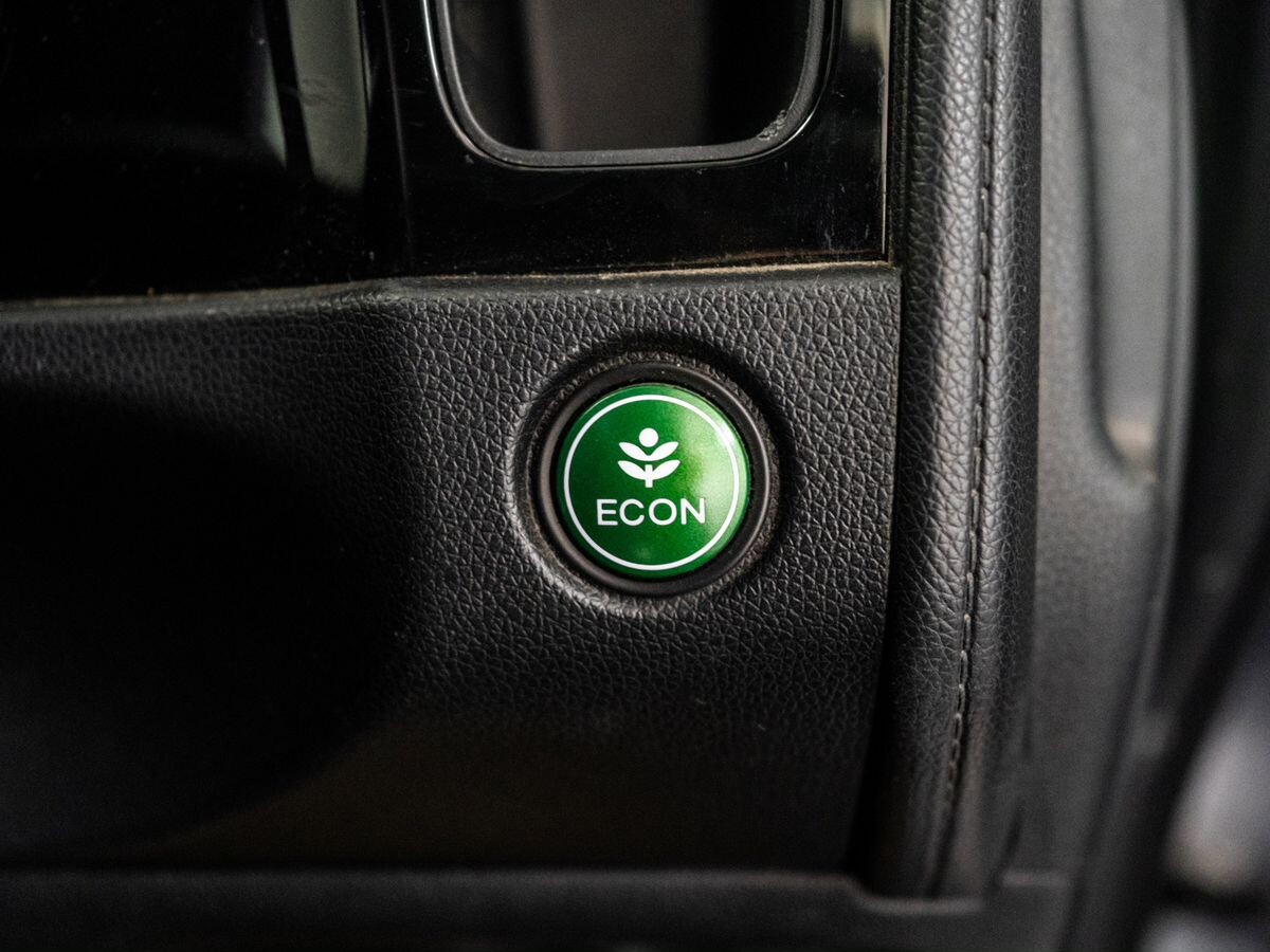 Honda Shuttle 2019 - фото автомобиля