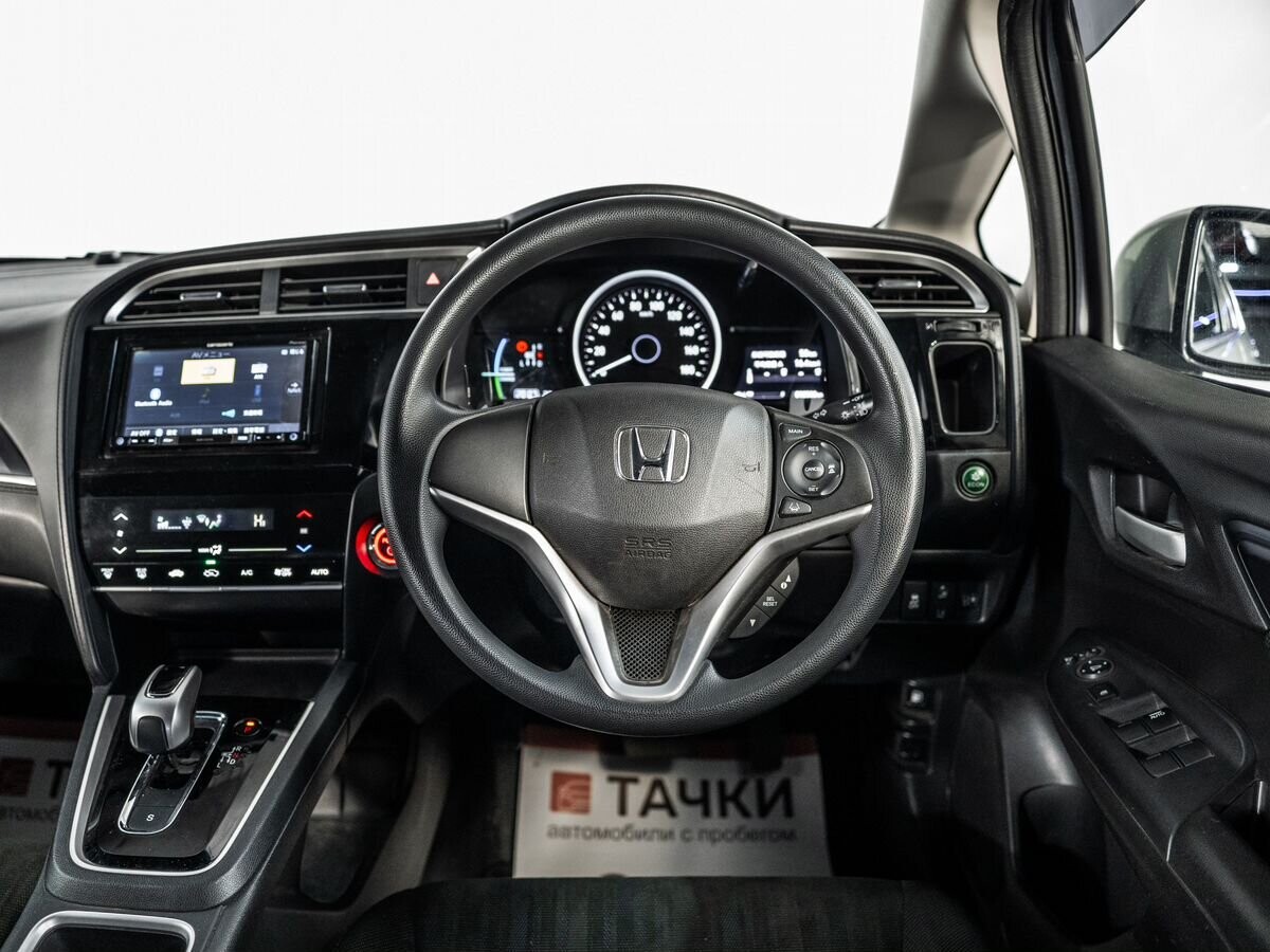 Honda Shuttle 2019 - фото автомобиля