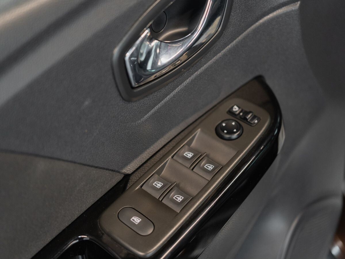 Renault Kaptur 2019 - фото автомобиля