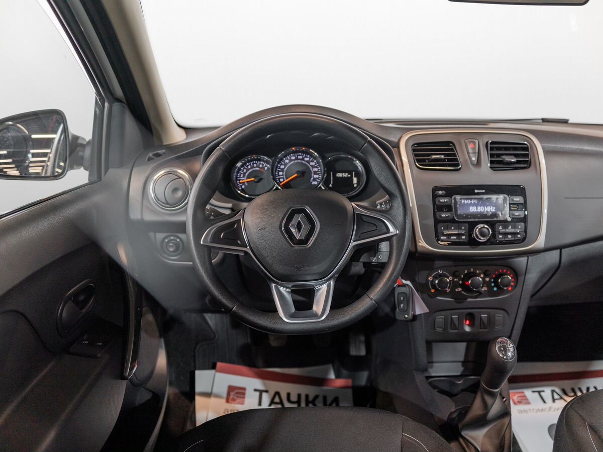 Renault Sandero 2020 - фото автомобиля