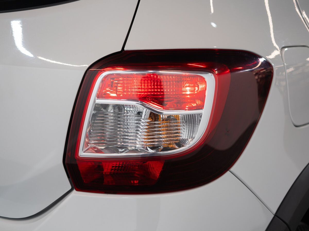 Renault Sandero 2020 - фото автомобиля