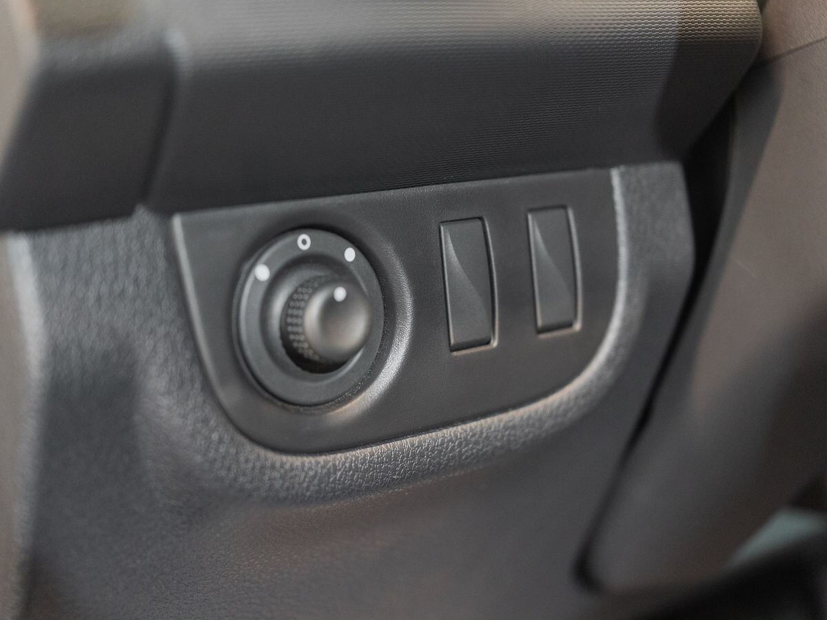 Renault Sandero 2020 - фото автомобиля