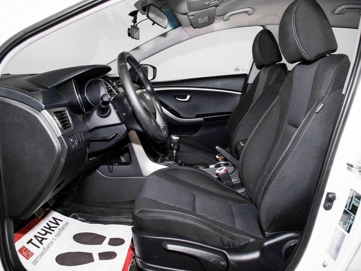 Hyundai i30 2012 - фото автомобиля