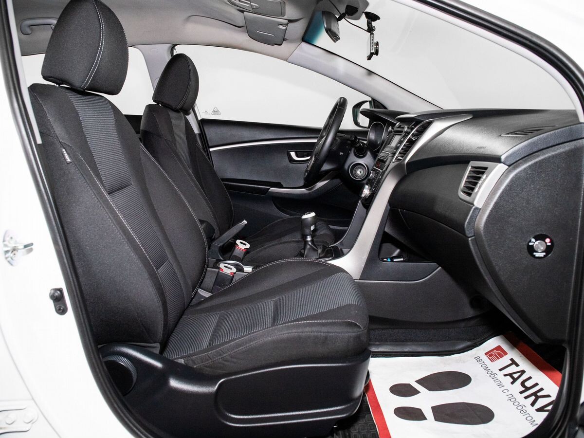 Hyundai i30 2012 - фото автомобиля