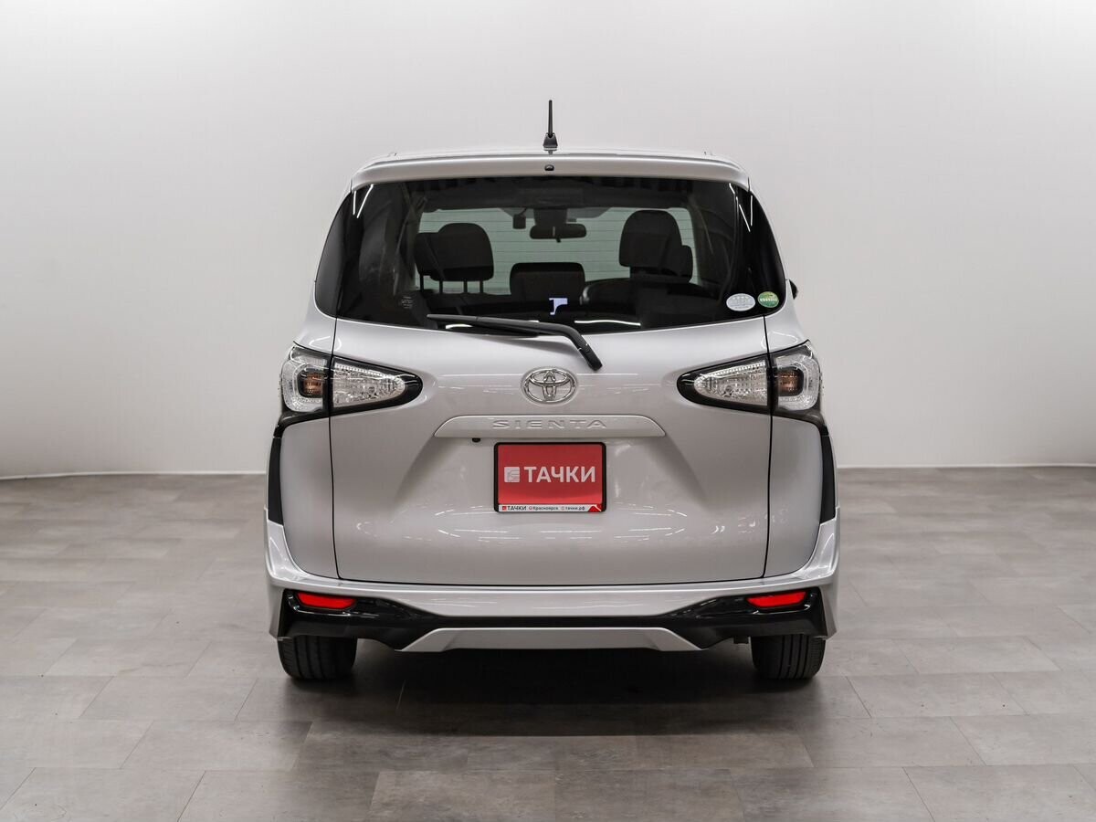 Toyota Sienta 2016 - фото автомобиля