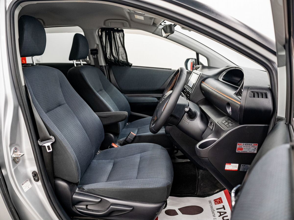 Toyota Sienta 2016 - фото автомобиля