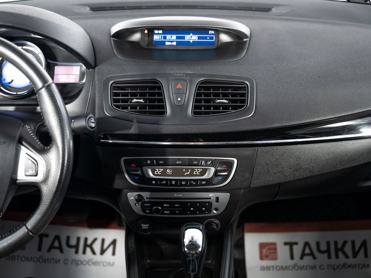 Renault Fluence 2013 - фото автомобиля