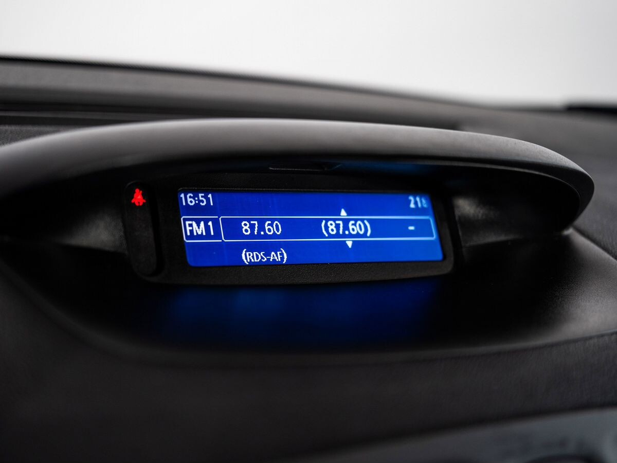 Renault Fluence 2013 - фото автомобиля