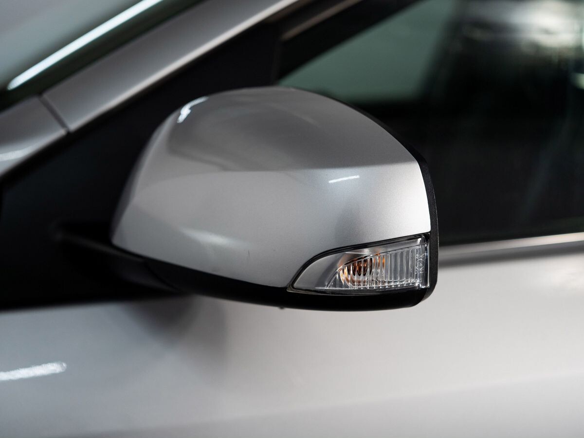 Renault Fluence 2013 - фото автомобиля