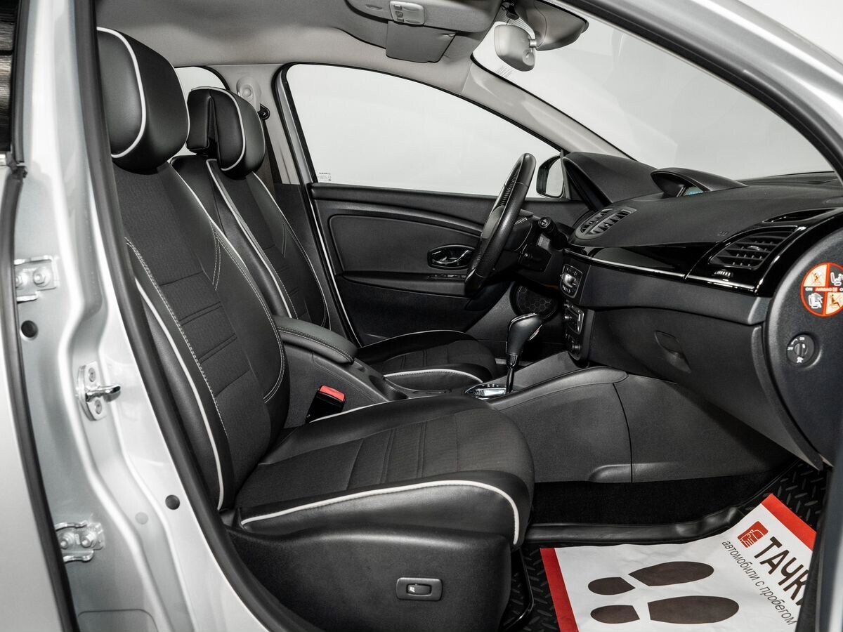 Renault Fluence 2013 - фото автомобиля