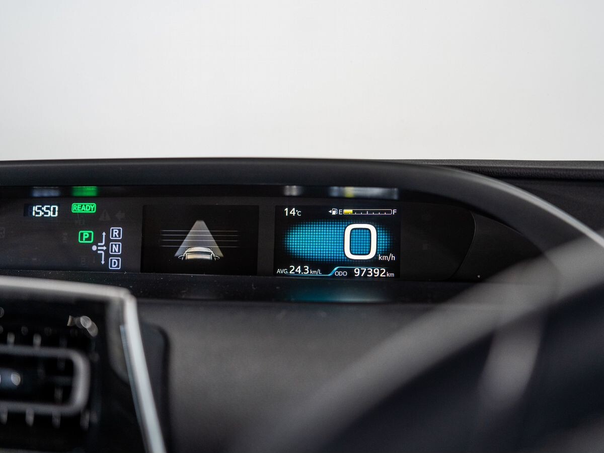 Toyota Prius 2016 - фото автомобиля