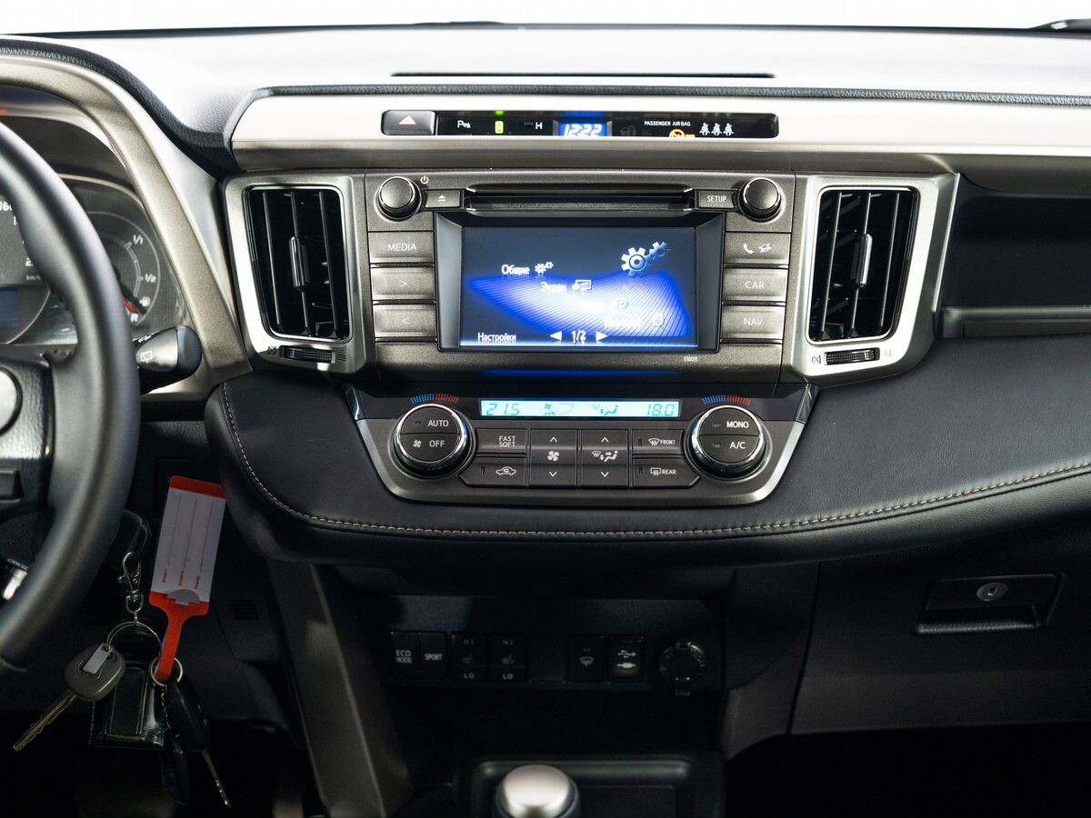 Toyota RAV4 2014 - фото автомобиля