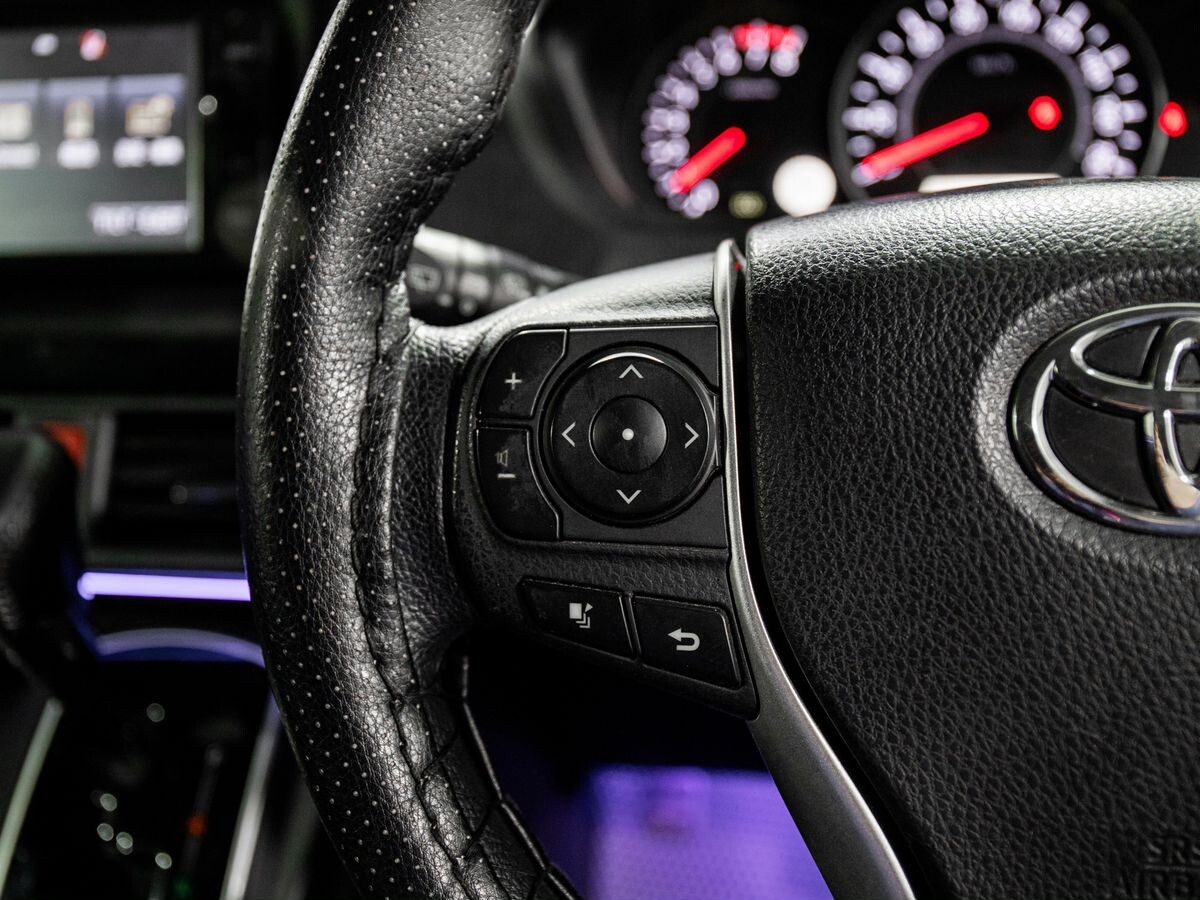 Toyota Noah 2019 - фото автомобиля