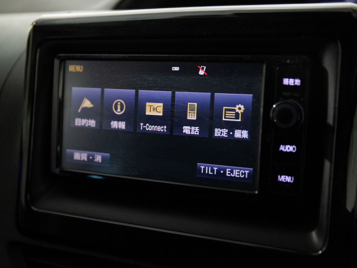 Toyota Noah 2019 - фото автомобиля