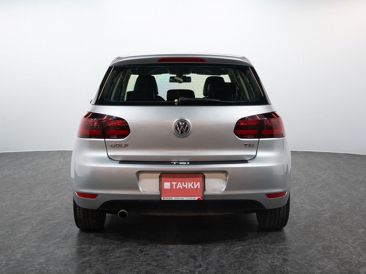 Volkswagen Golf 2011 - фото автомобиля