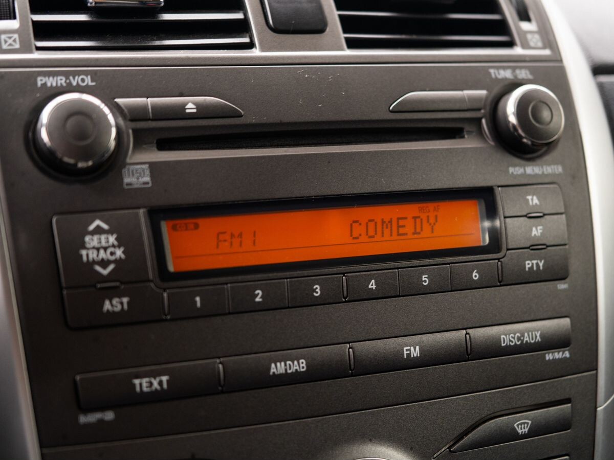 Toyota Corolla 2012 - фото автомобиля