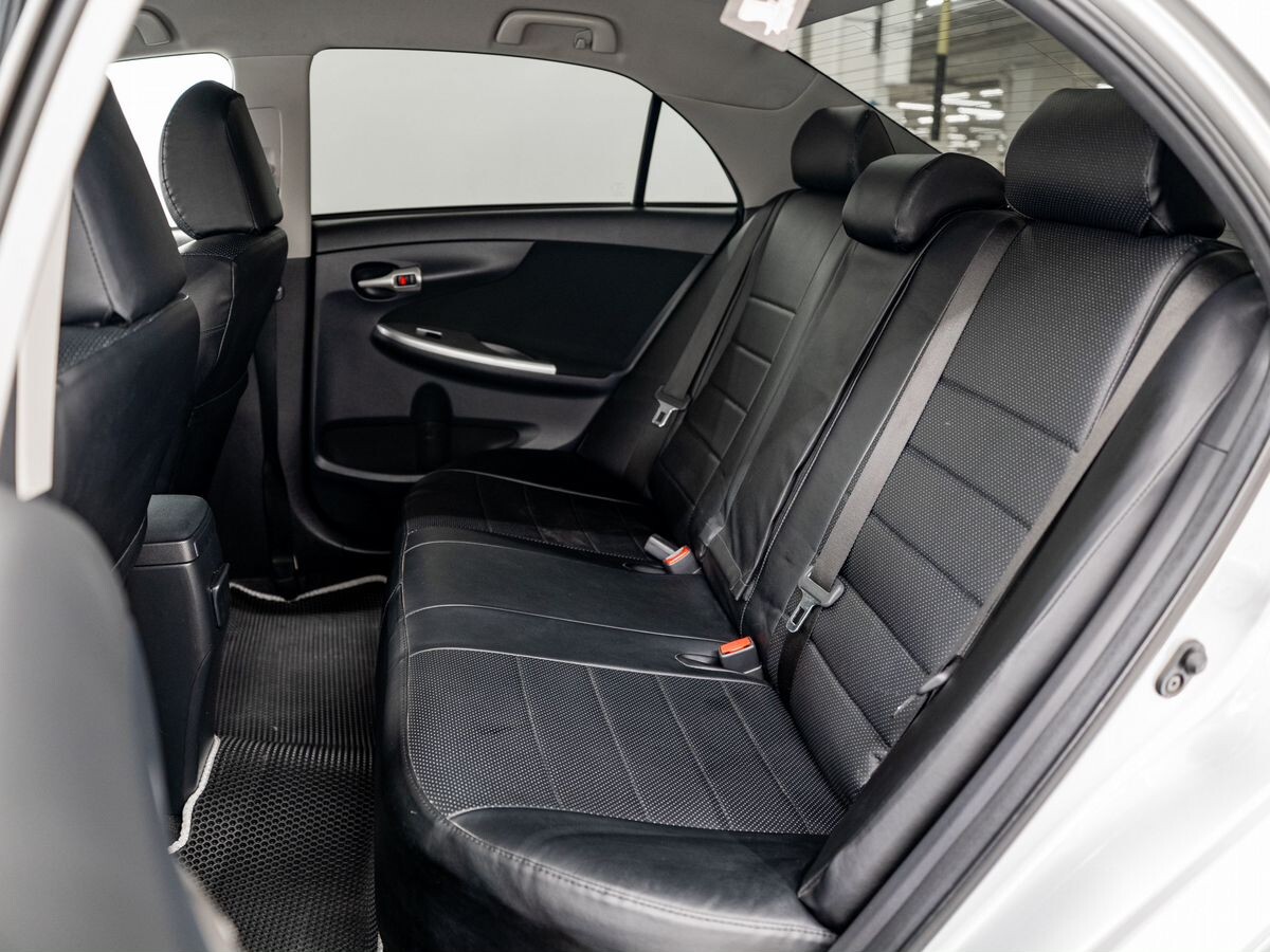 Toyota Corolla 2012 - фото автомобиля