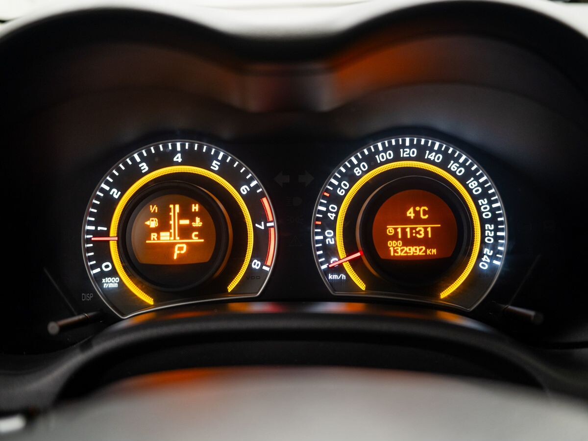 Toyota Corolla 2012 - фото автомобиля