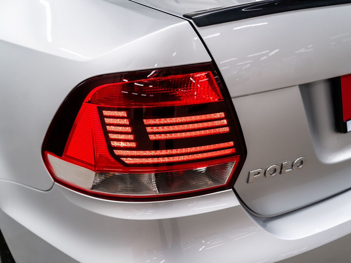 Volkswagen Polo 2017 - фото автомобиля