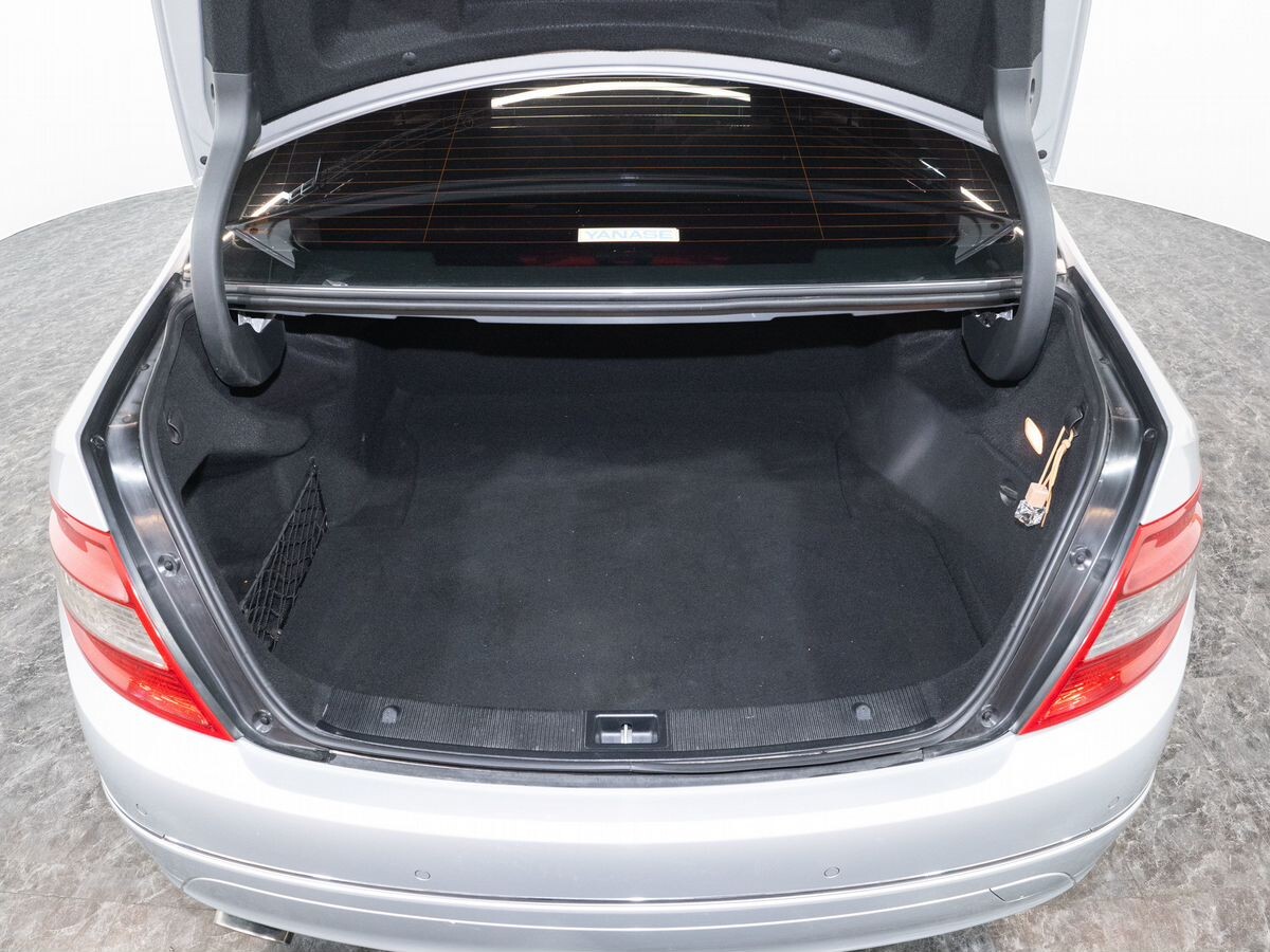 Mercedes-Benz C-Класс 2010 - фото автомобиля