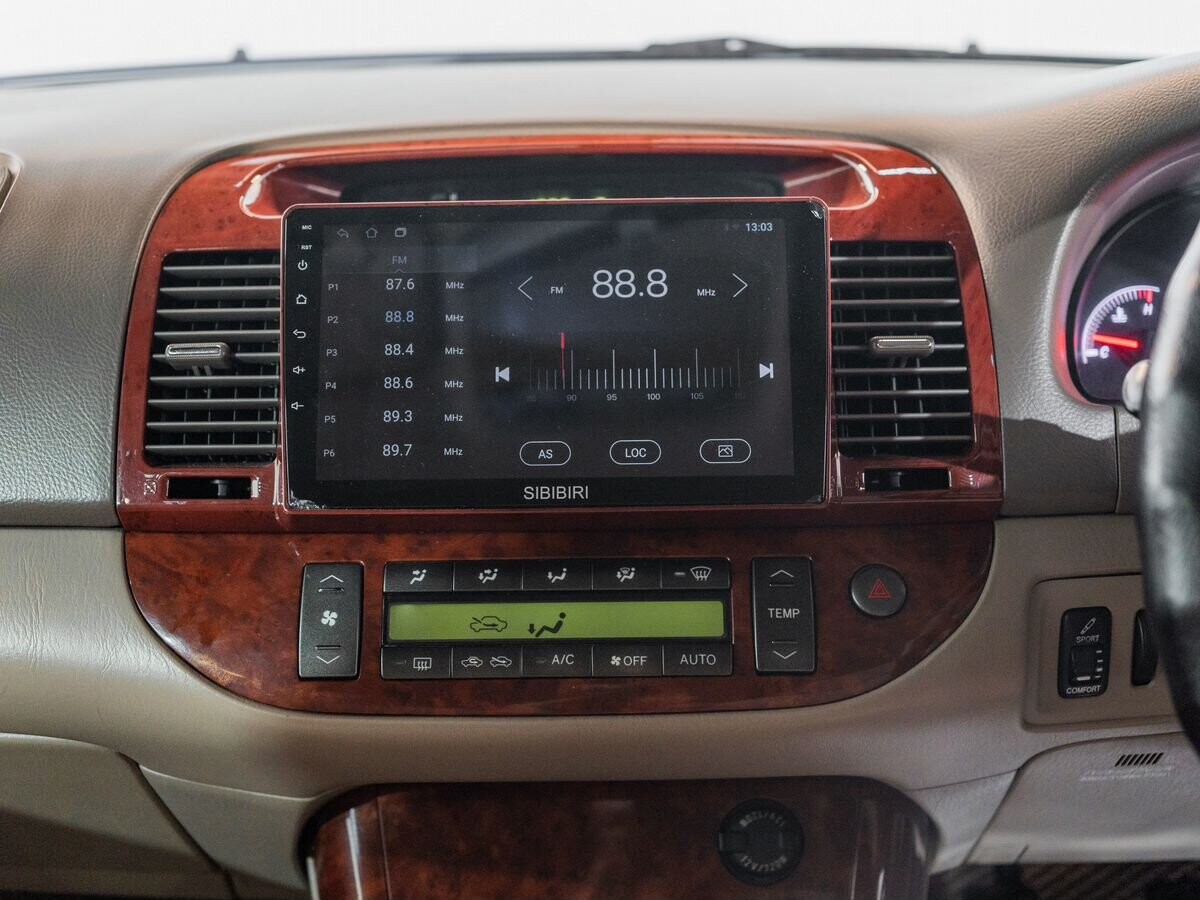 Toyota Camry 2005 - фото автомобиля