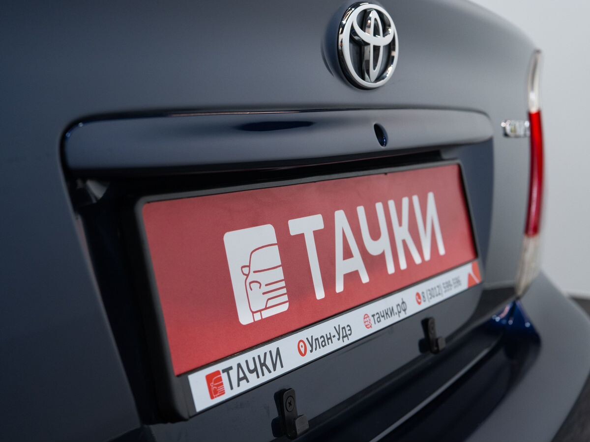 Toyota Camry 2005 - фото автомобиля