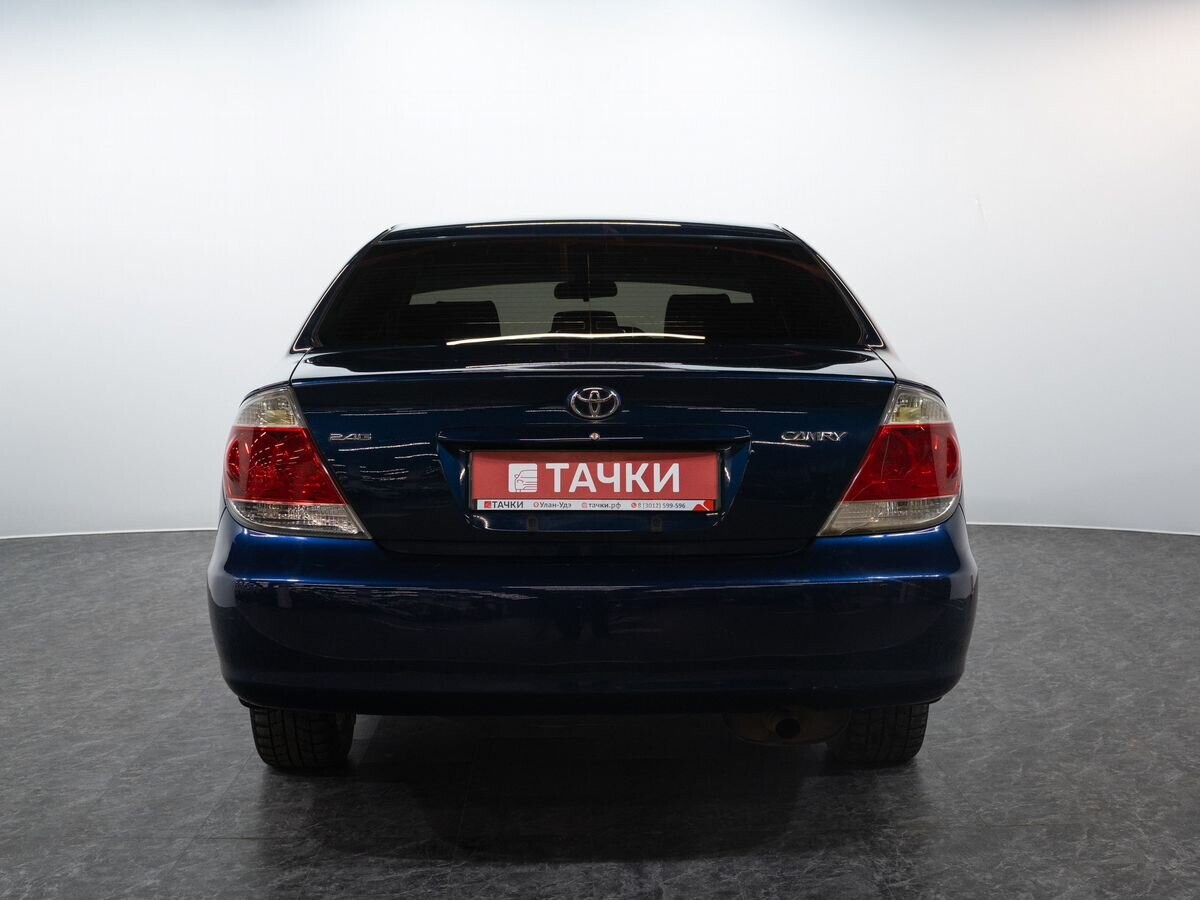 Toyota Camry 2005 - фото автомобиля