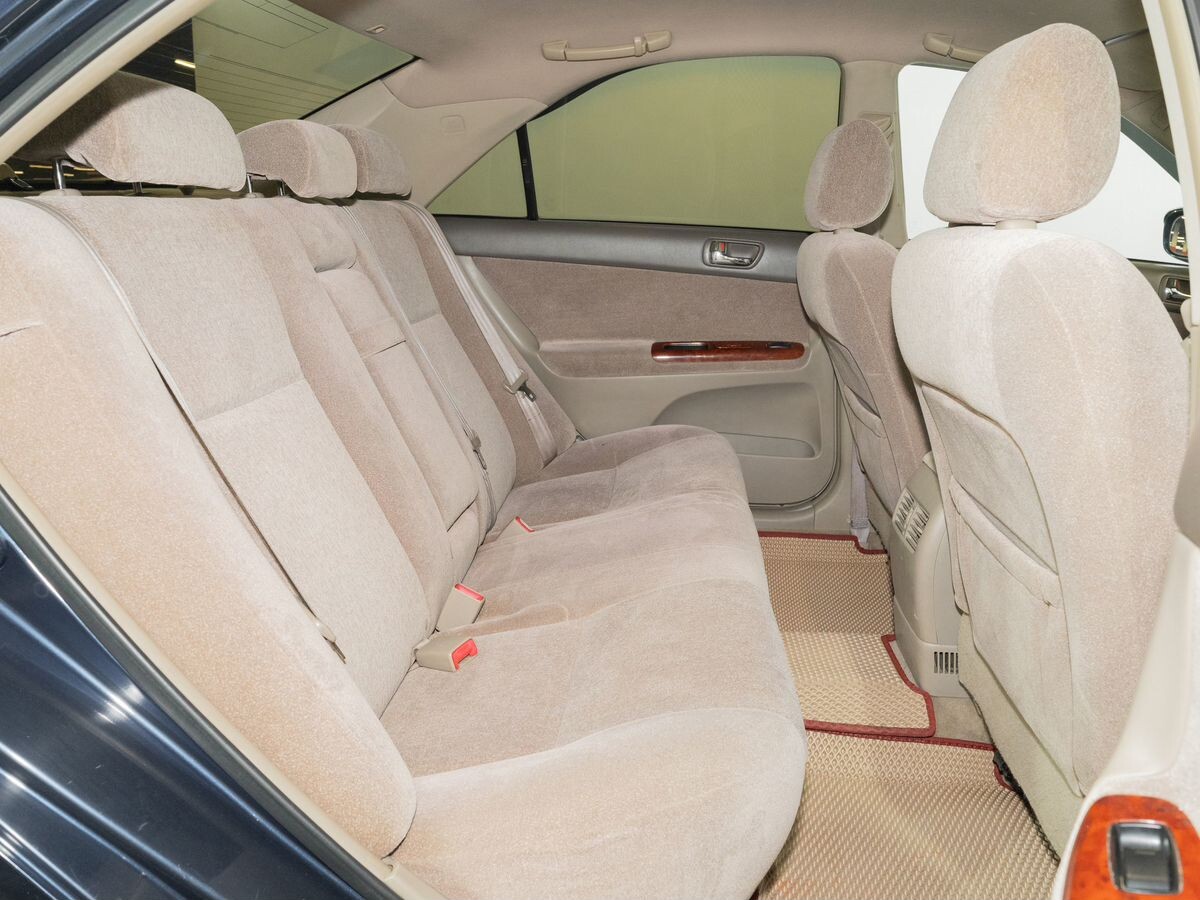 Toyota Camry 2005 - фото автомобиля