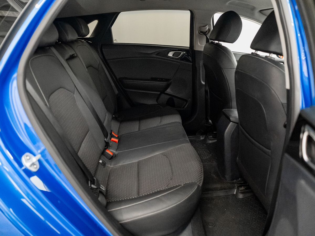 Kia Ceed 2020 - фото автомобиля