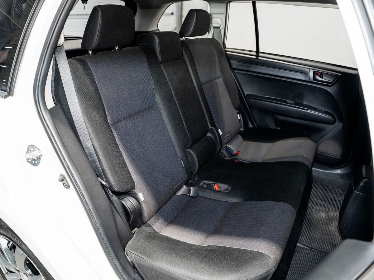 Toyota Corolla 2019 - фото автомобиля