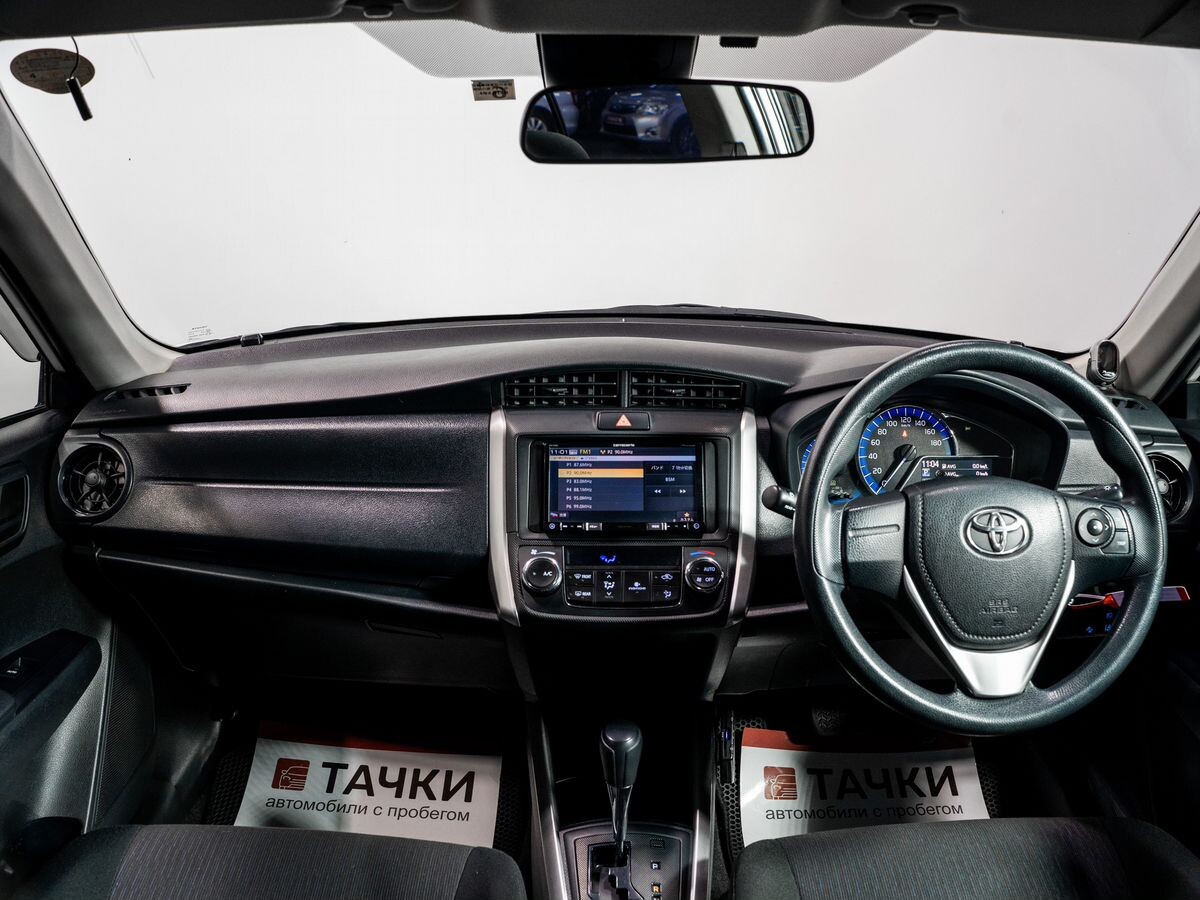 Toyota Corolla 2019 - фото автомобиля