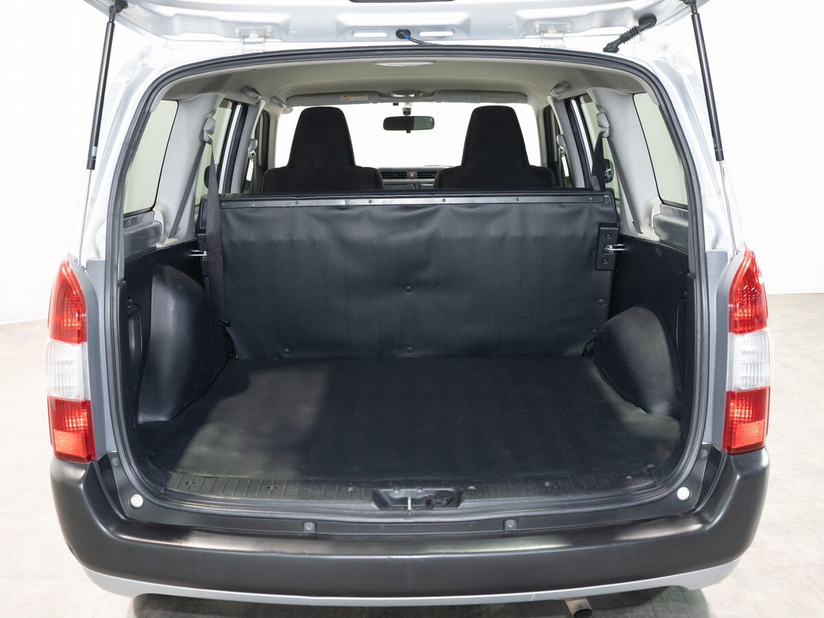 Toyota Succeed 2016 - фото автомобиля