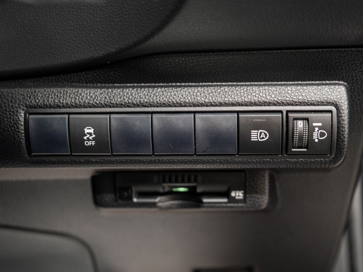 Toyota Corolla 2019 - фото автомобиля