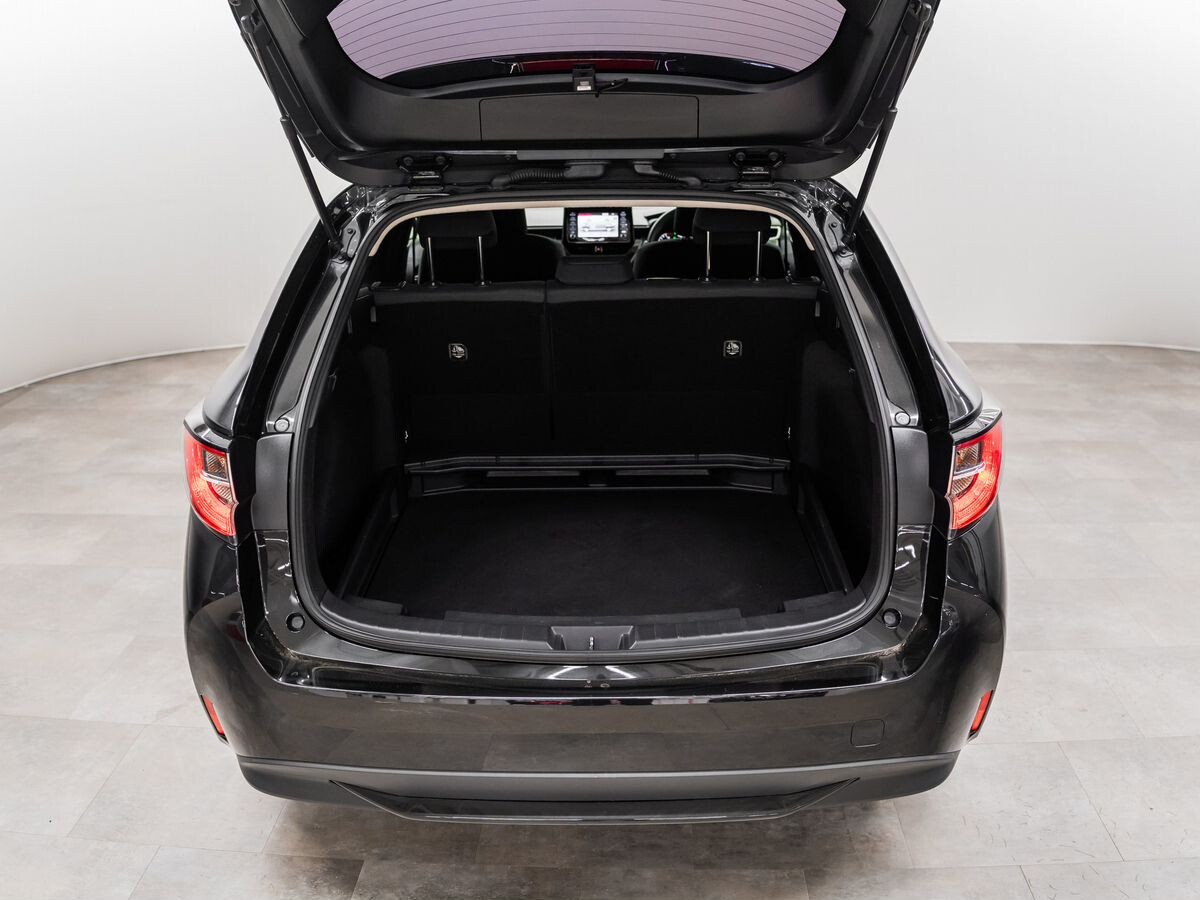 Toyota Corolla 2019 - фото автомобиля